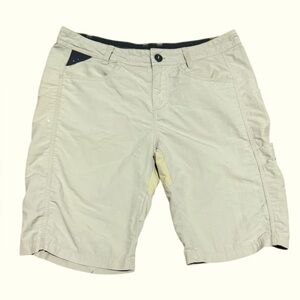 PATAGONIA Away From Home Cargo Outdoor Hiking Camping Shorts Beige Size 6.